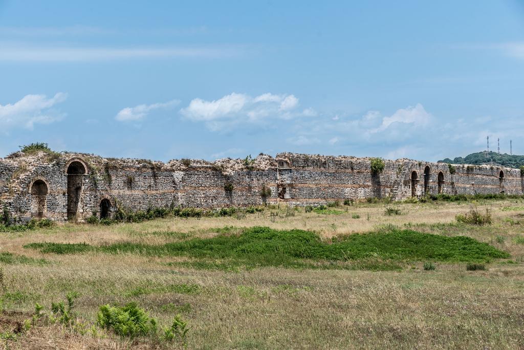 Dionisos Hotel Mytikas  Exteriör bild